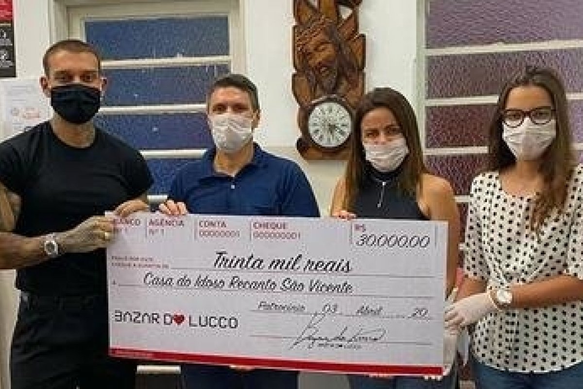 Corrente do bem: Lucas Lucco doa R$ 30 mil para instituição que cuida de idosos menos favorecidos