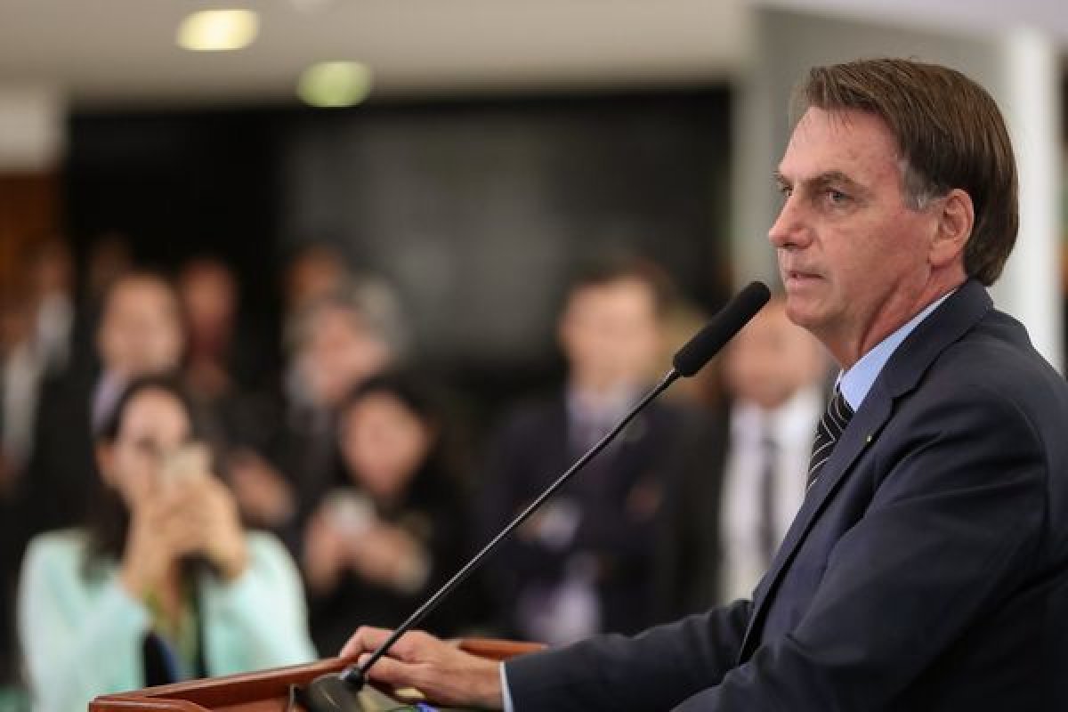 Manifestantes gritam palavras de ordem a favor de Bolsonaro em Brasília; veja vídeo