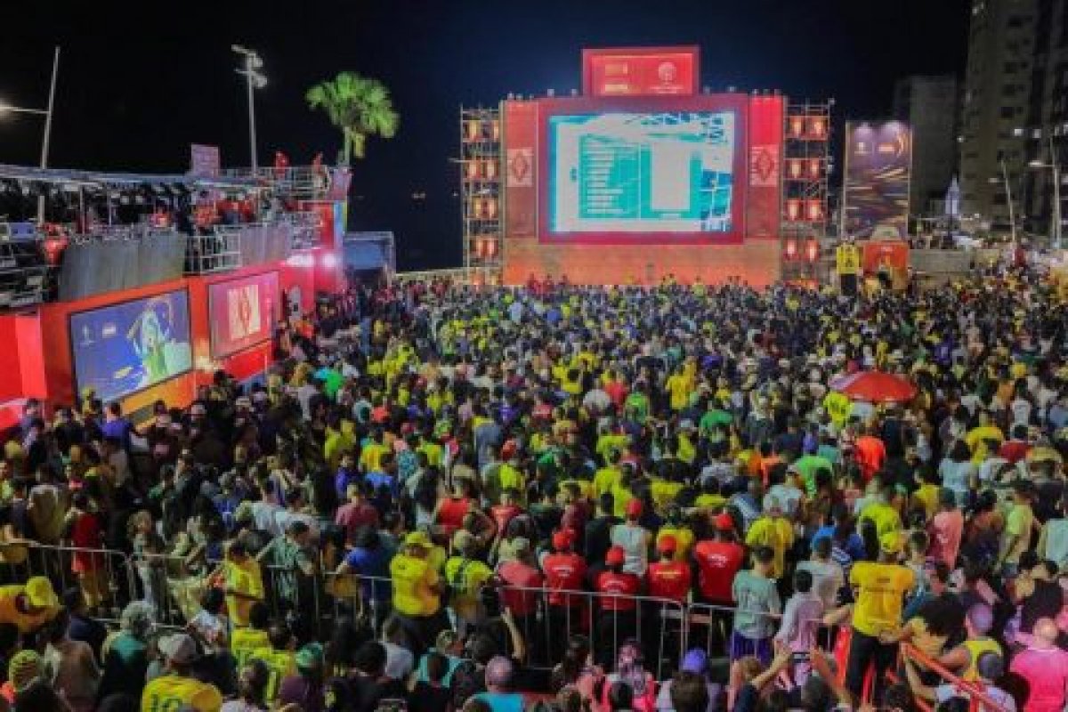 Linhas de ônibus terão horário prolongado na Barra devido a transmissão do jogo do Brasil