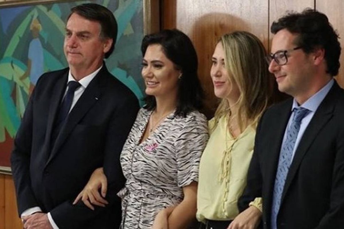 Esposa de secretário de Comunicação da presidência fez viagem a Brasília com dinheiro público