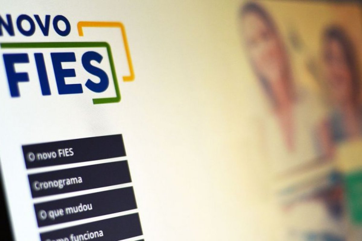 Novo Fies: Caixa divulga orientações sobre renovação