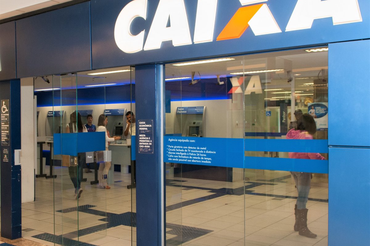 Começa o pagamento do auxílio emergencial para inscritos no site ou aplicativo 