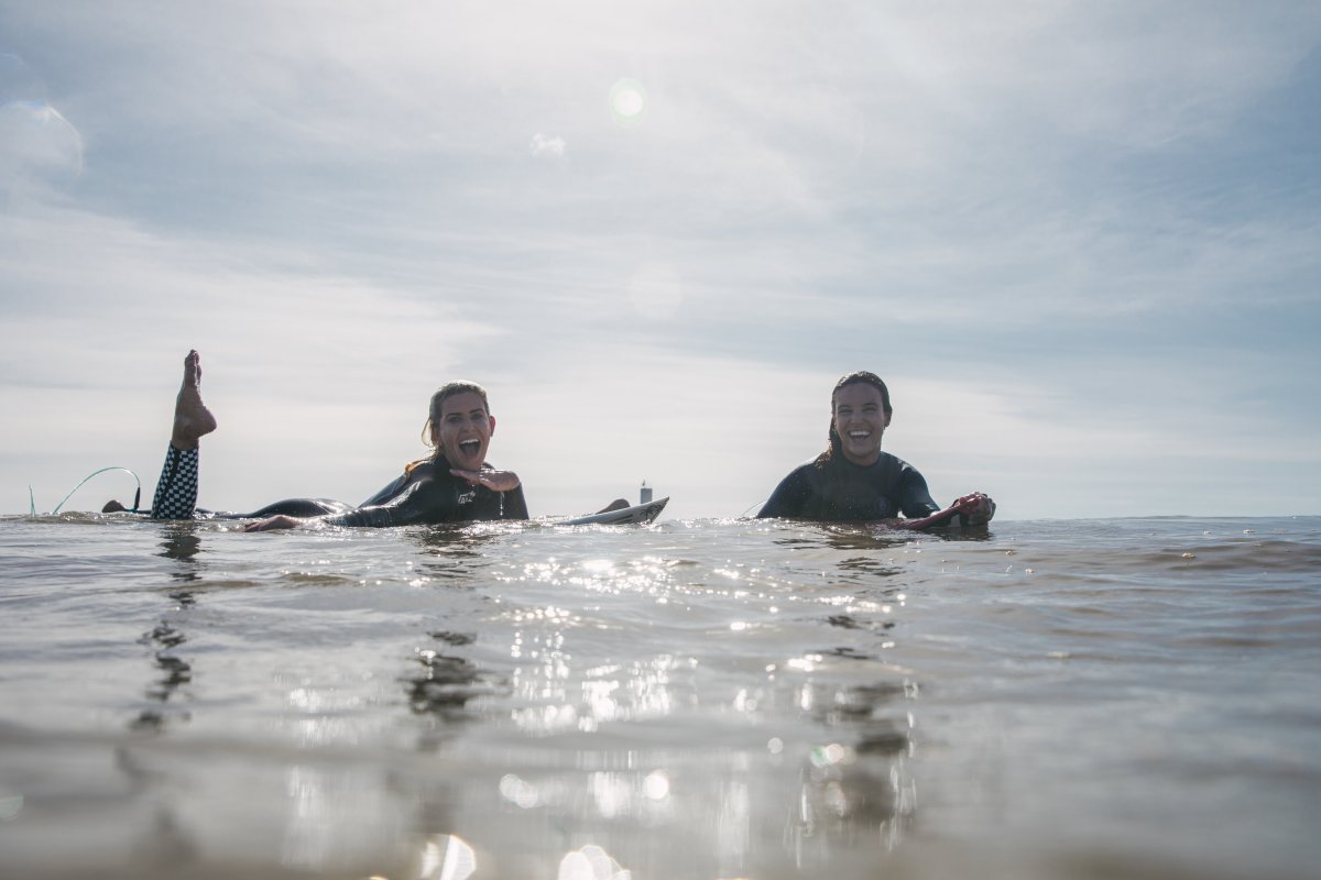 Surfistas desembarcam em Itacaré em busca de novos talentos