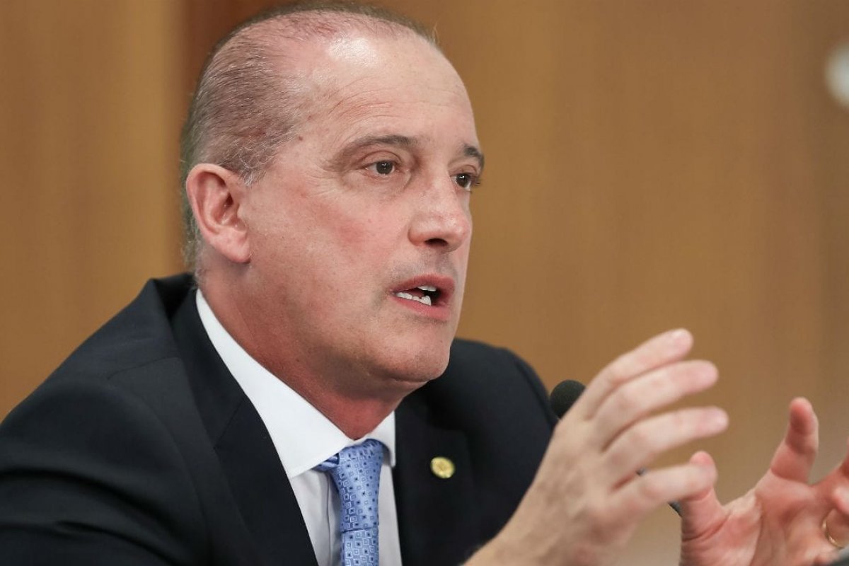 70 mil presos tentaram receber auxlio emergencial, afirma Onyx