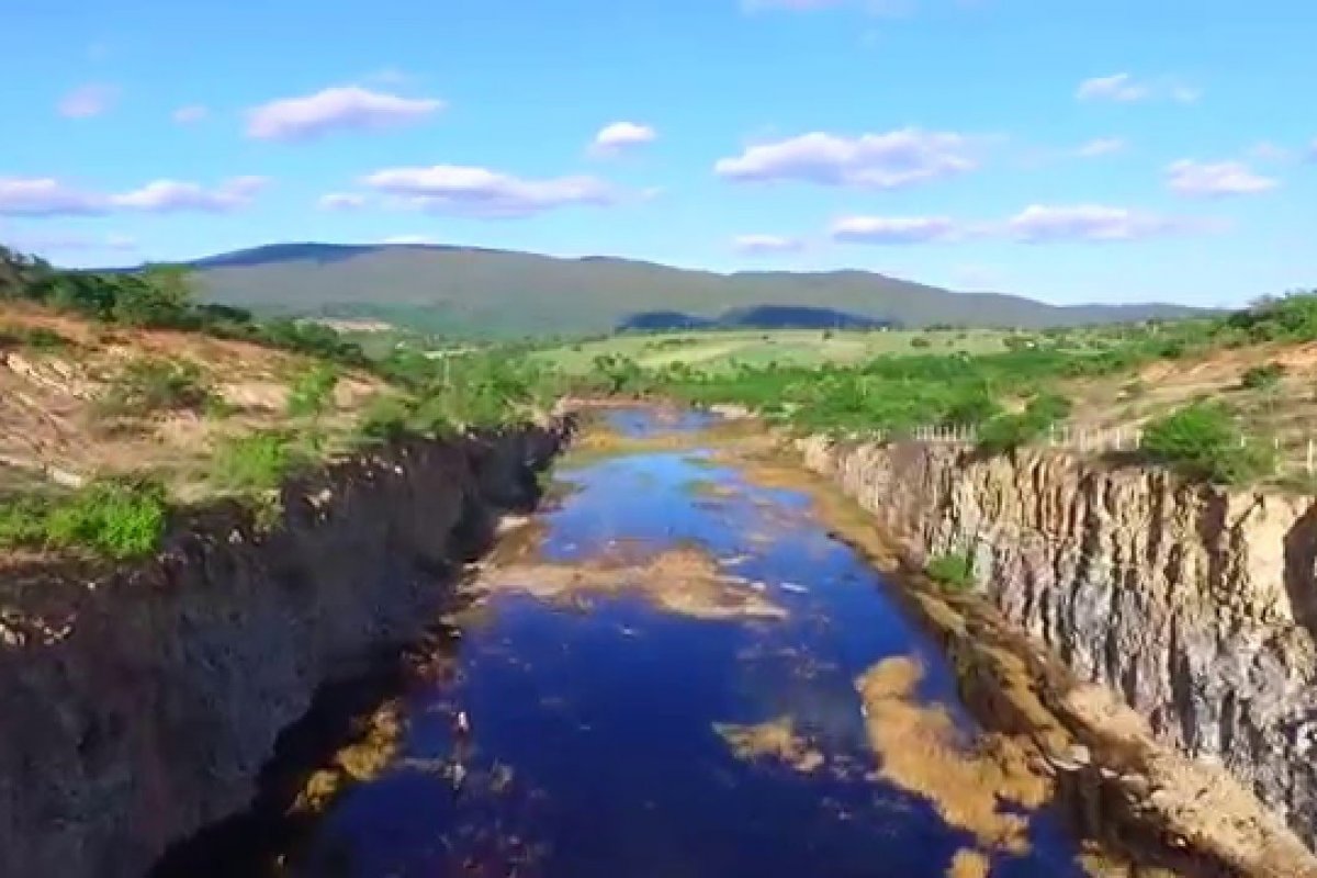 Governo lança licitação para construção de adutora em Piritiba, na Bahia