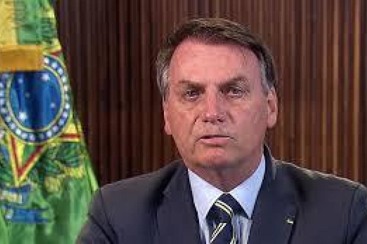 Bolsonaro avalia General para se tornar número dois no Ministério da Saúde