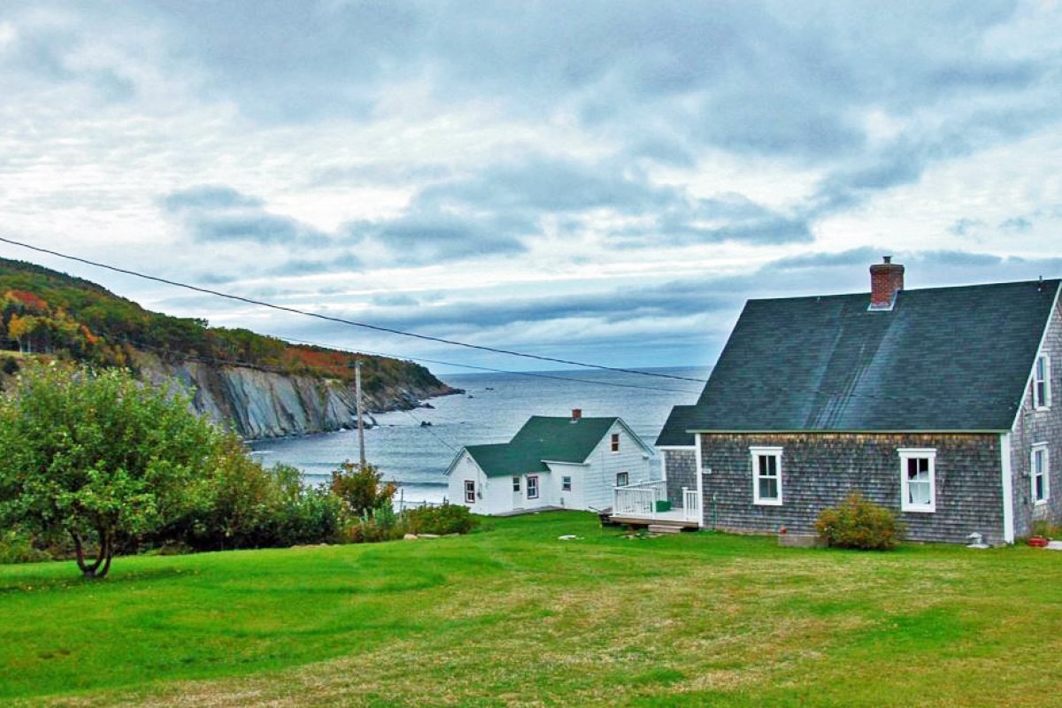 Atirador deixa pelo menos 16 mortos no leste do Canadá