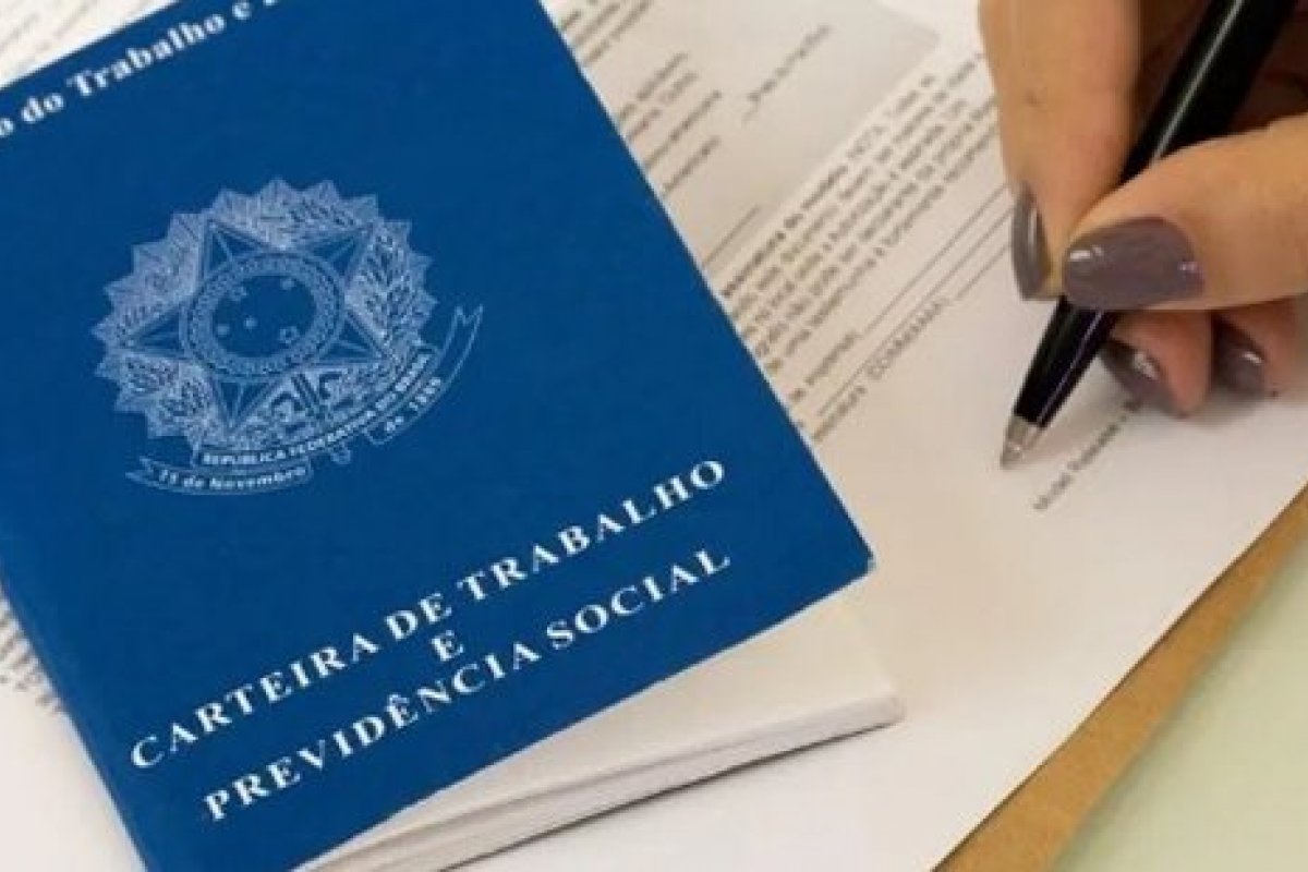 Presidente deve reeditar Medida que prevê contrato verde e amarelo