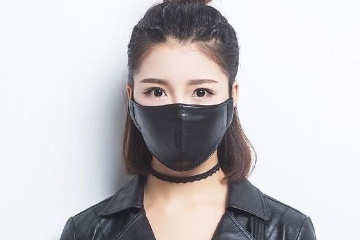 As pessoas estão aderindo às máscaras com toque fashion