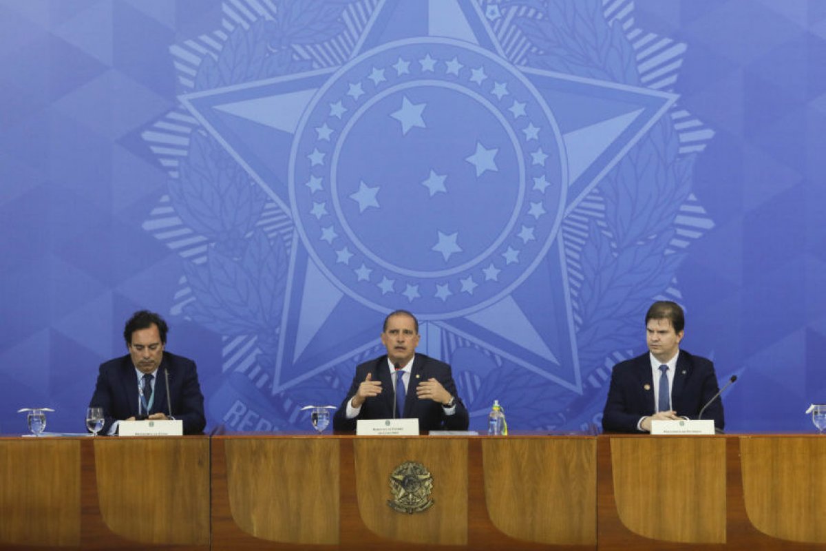 Governo deve adiantar pagamento de segunda parcela do auxílio de R$ 600