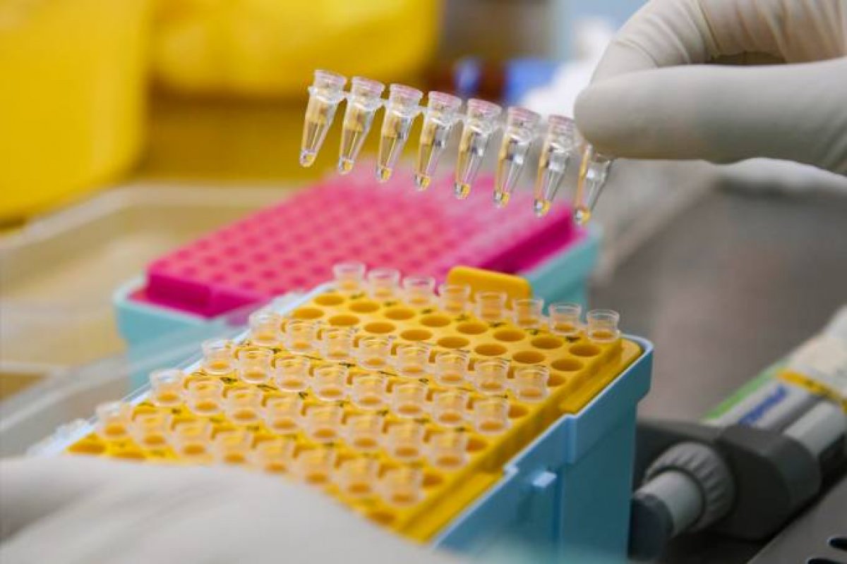 Vacinas contra o coronavírus devem ficar prontas em outubro na Suiça