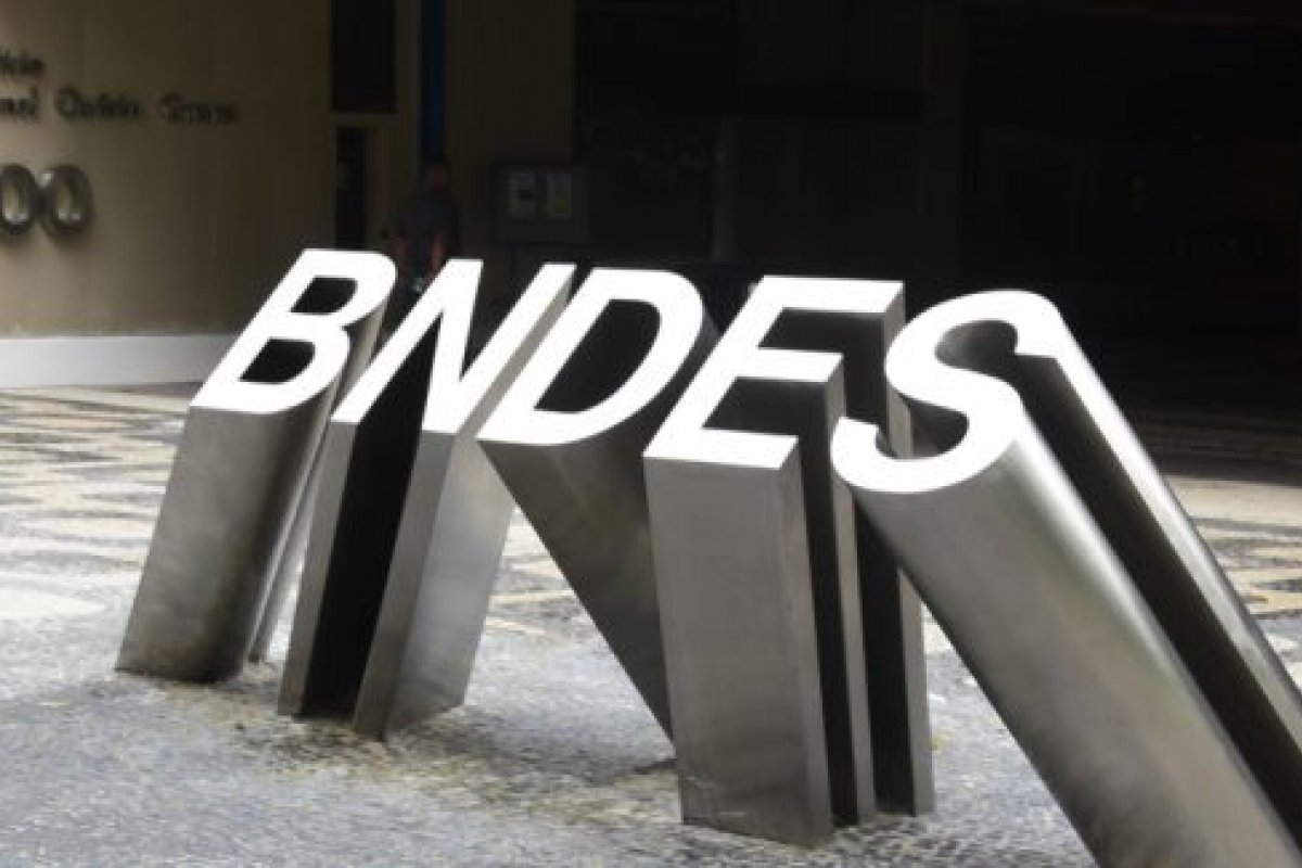 BNDES pede suspensão de repasse ao Tesouro Nacional