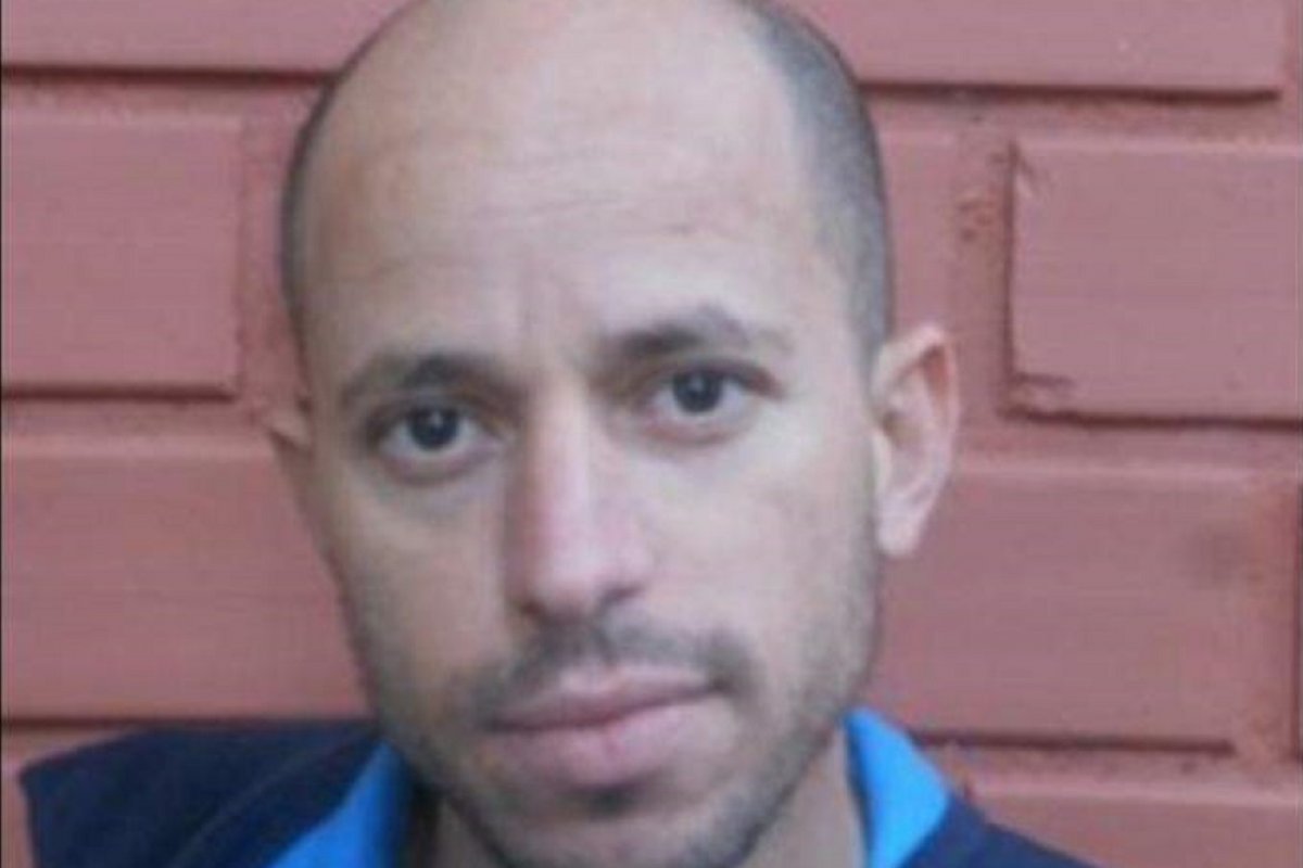 Líder do PCC no Paraná rompe tornozeleira e foge da prisão domiciliar