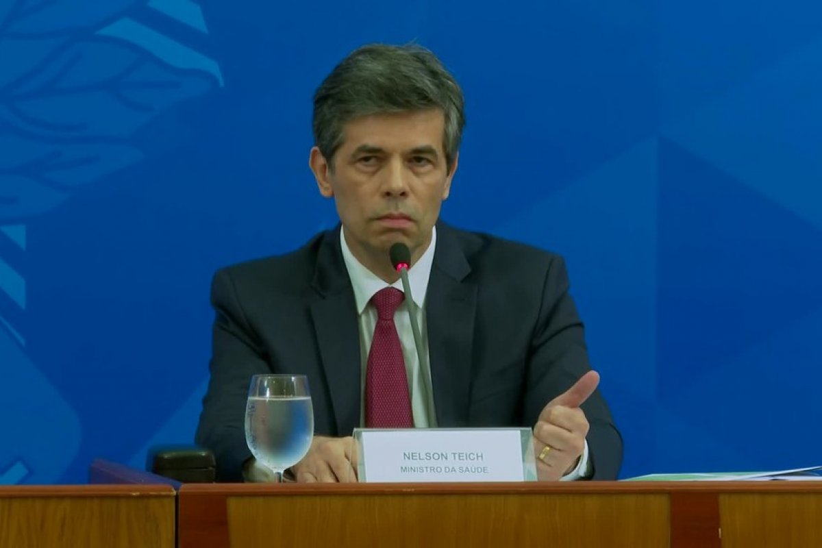 Ministro da Saúde diz que deve entregar a governadores e prefeitos diretrizes que auxiliem a sair do isolamento social