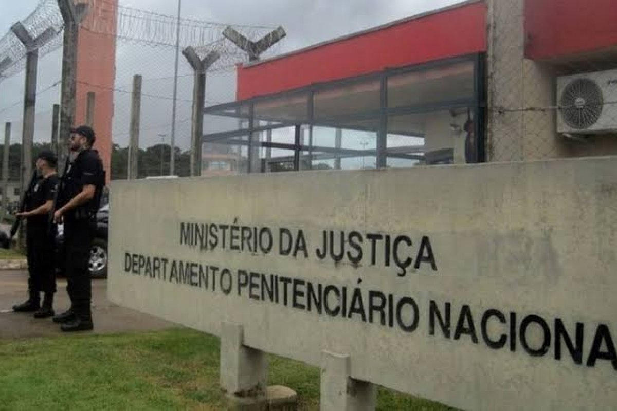 Depen suspende visitas nos presídios federais por 30 dias