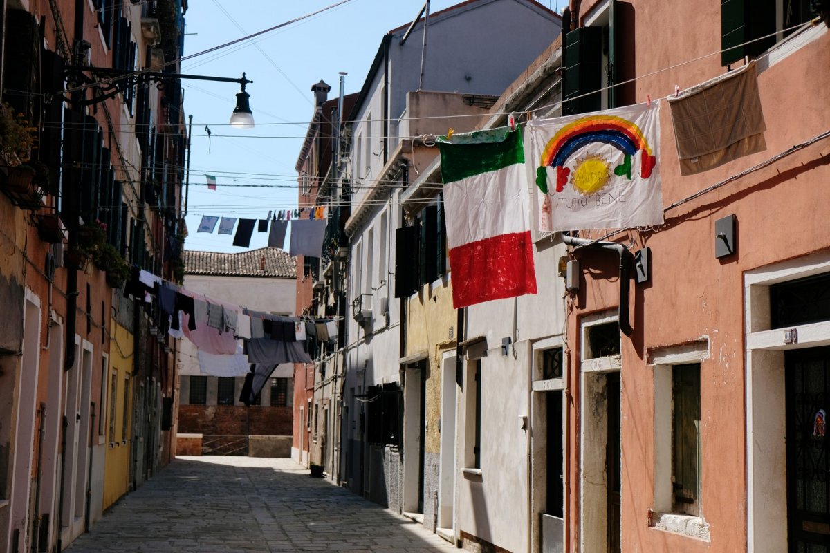 Pela primeira vez, Itália registra mais curados do que novos casos