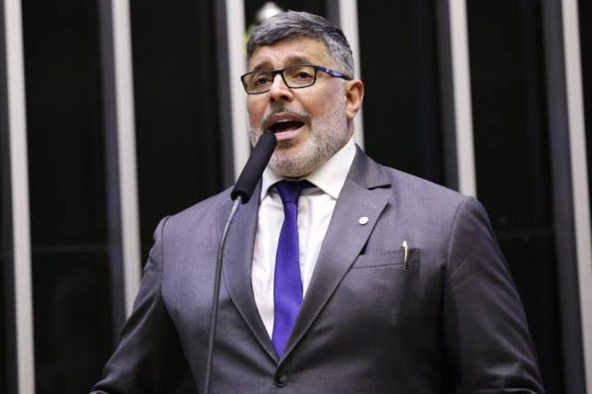 Salário de Alexandre Frota é penhorado para pagar honorários advocatícios