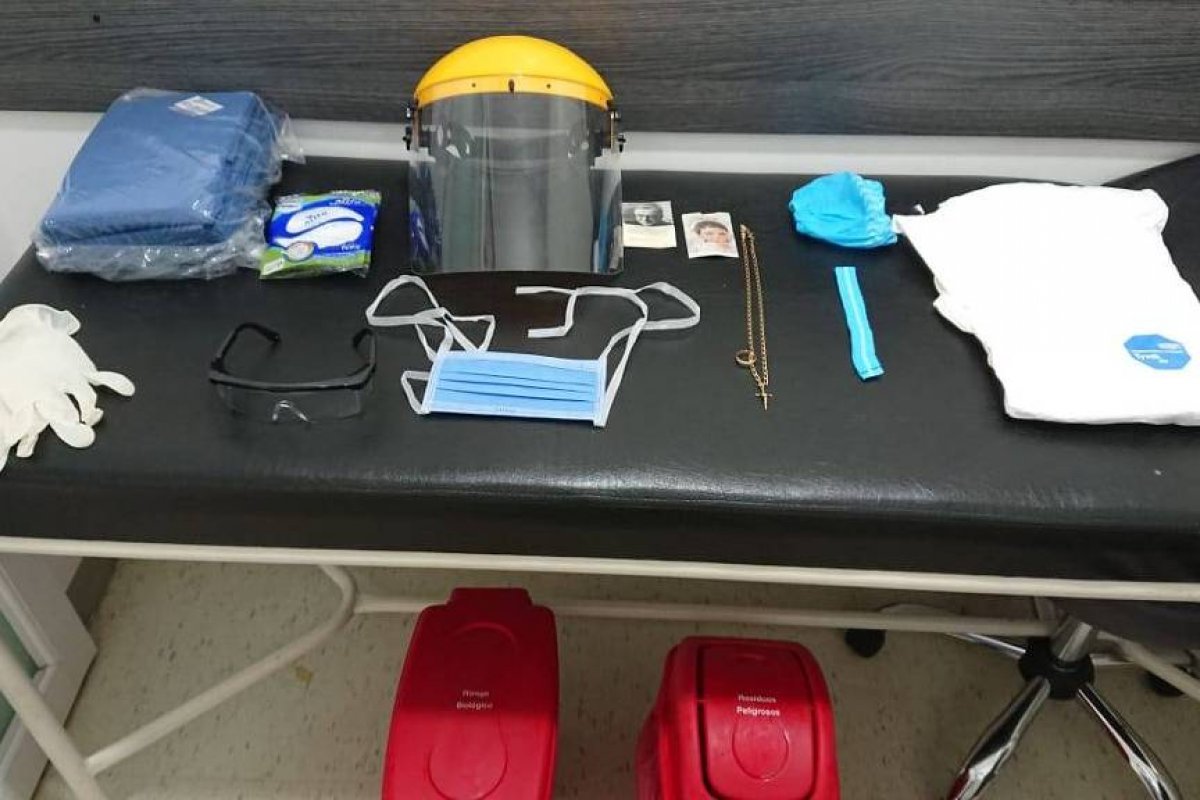 "É uma grande mentira dizer que só velhos ou pessoas com outras doenças morrem", afirma médico