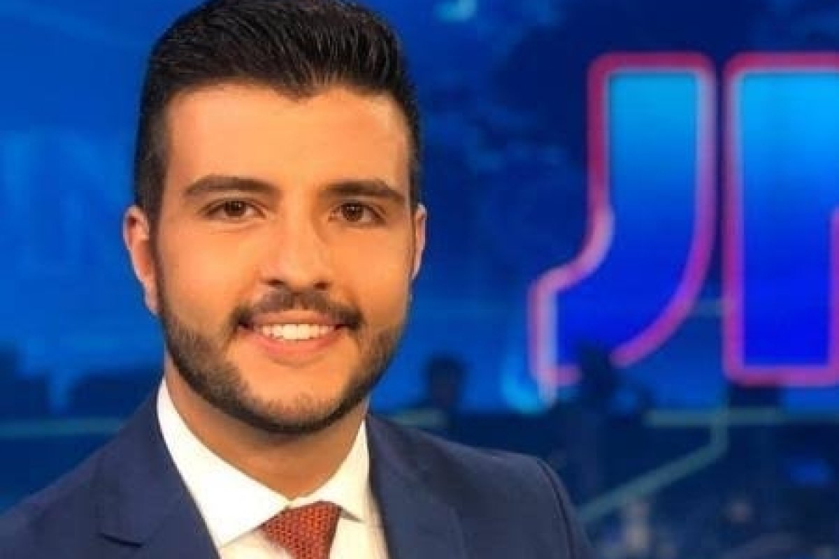 Jornalista é contratado pela Record TV após se demitir da TV Globo