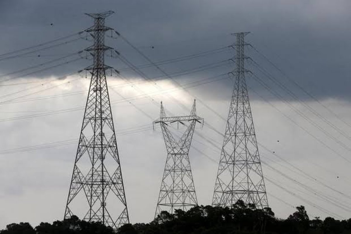 Aneel mantém bandeira verde nas contas de energia de maio