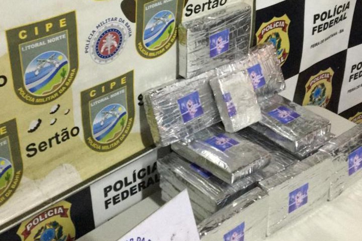 Operação conjunta da PM, PRF e PF apreende cerca de 18,5 kg de cocaína