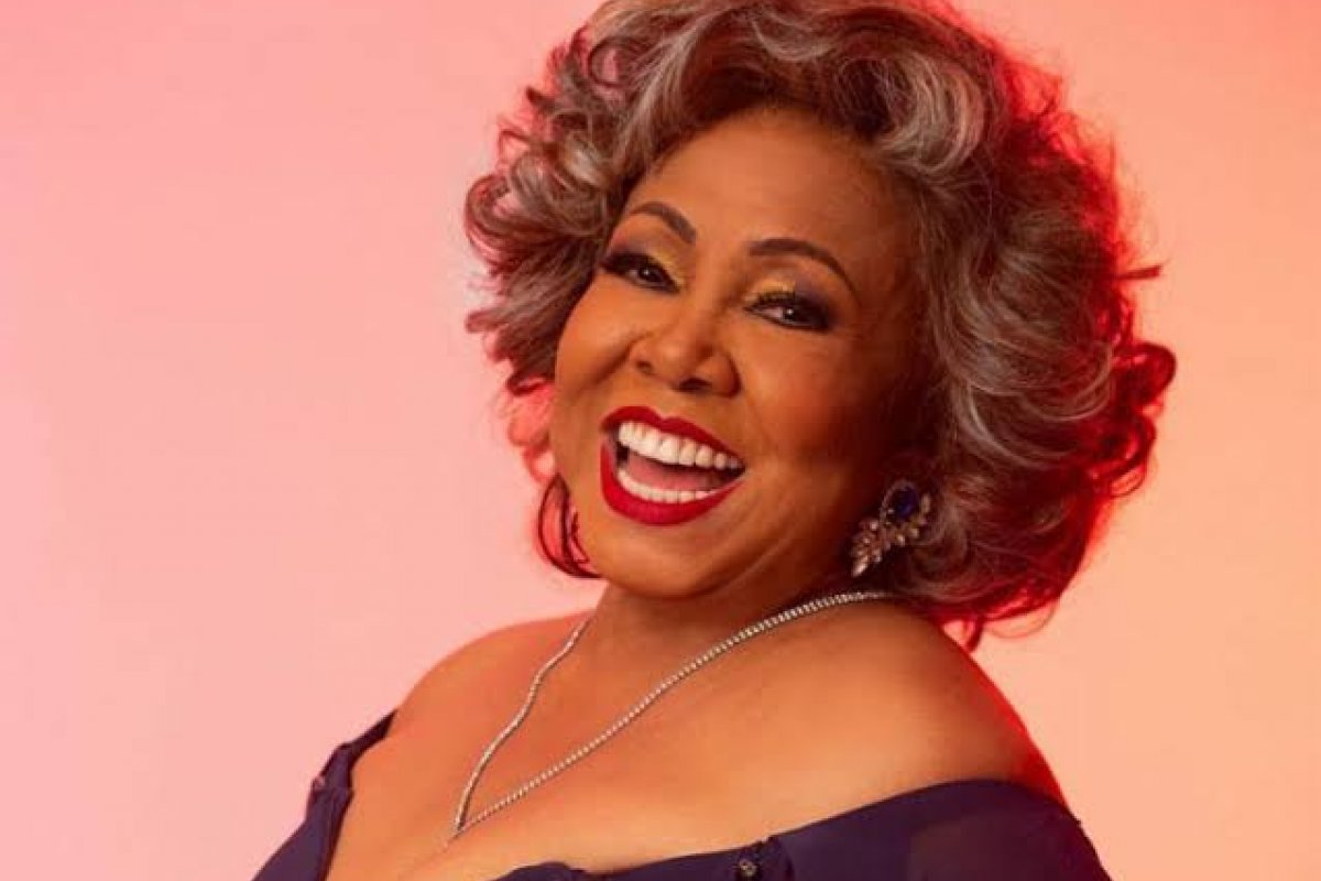 Alcione refaz música para lançar em novo álbum