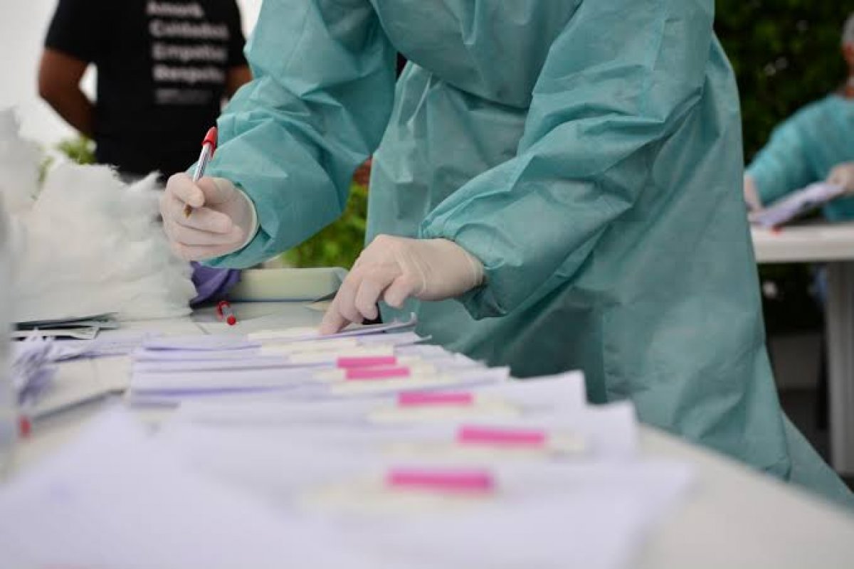 Divergências em sistemas impedem Brasil de saber número real de testes para Covid-19