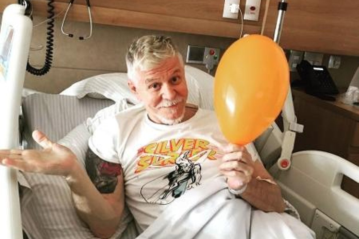 Sem papas na língua, Miguel Falabella detona as lives: 'Todo mundo se acha genial agora'