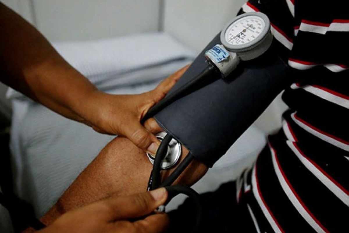 Praça da Piedade recebe I Feira dos  Professores Aposentados do Estado da Bahia