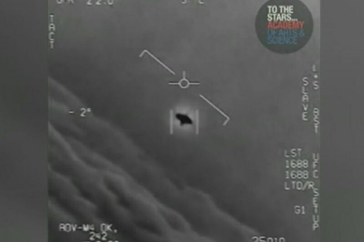 Exército dos EUA divulga vídeos que mostram OVNIs flagrados por militares