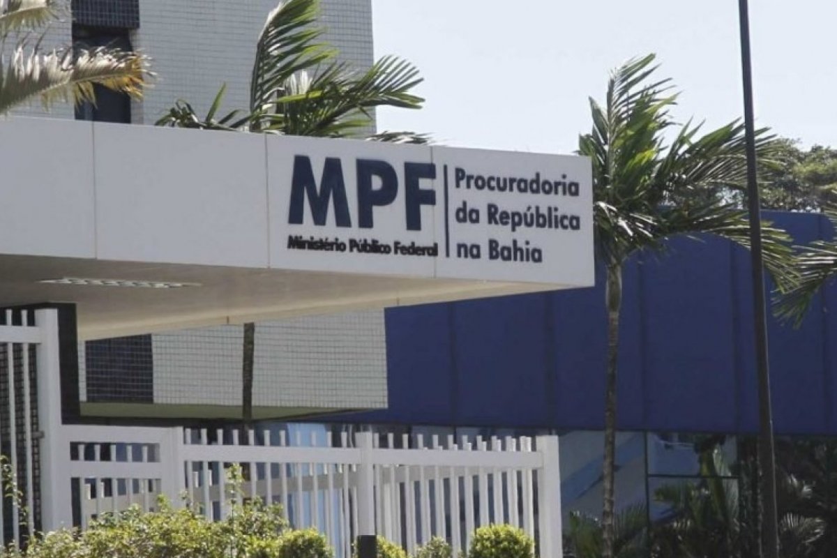 Justiça bloqueia mais de R$100 mi de três municípios baianos para evitar desvio de créditos do Fundef