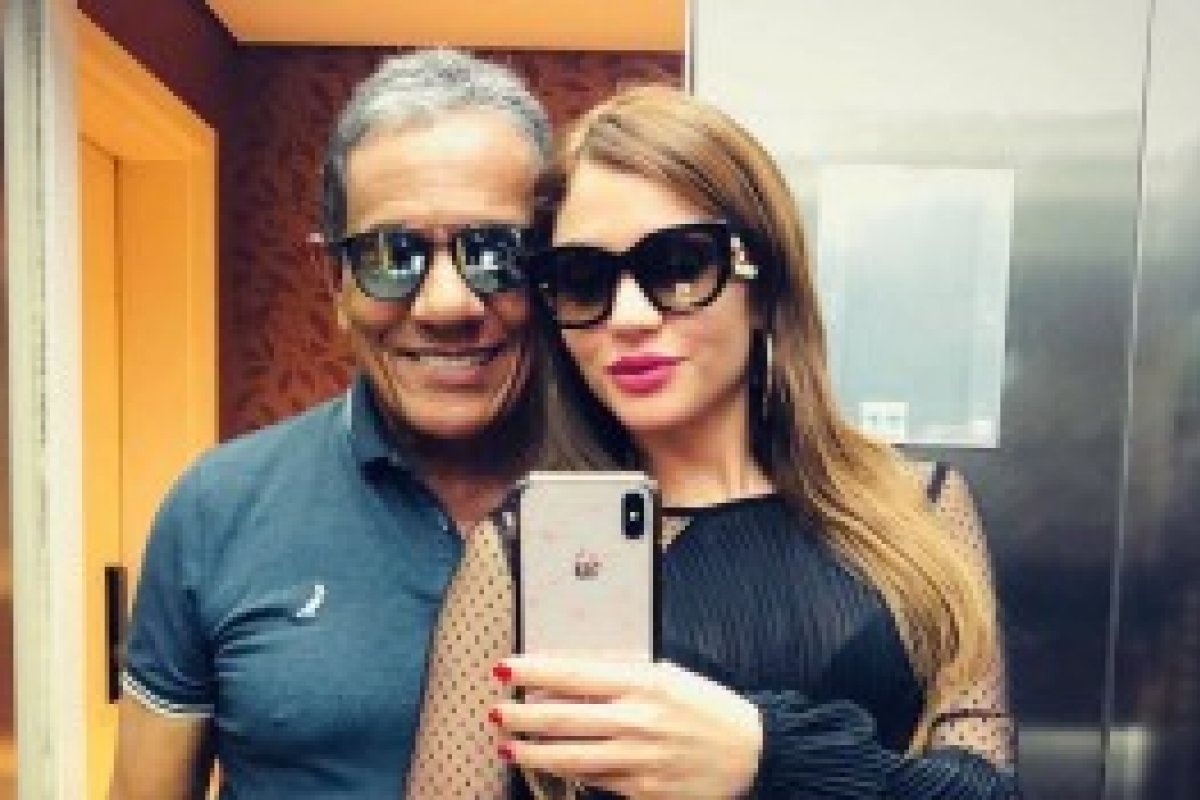 Campeã do BBB 11 anuncia fim de namoro com empresário de 75 anos