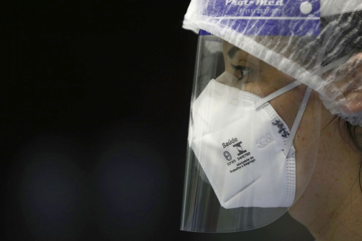 Covid-19: 50% dos médicos acusam falta de equipamentos de proteção individual