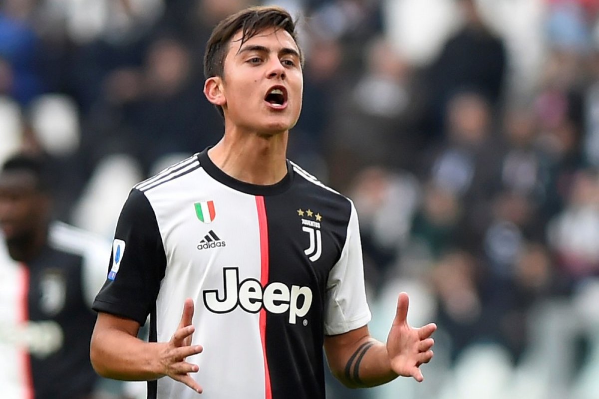 Dybala testa positivo pela quarta vez para coronavírus