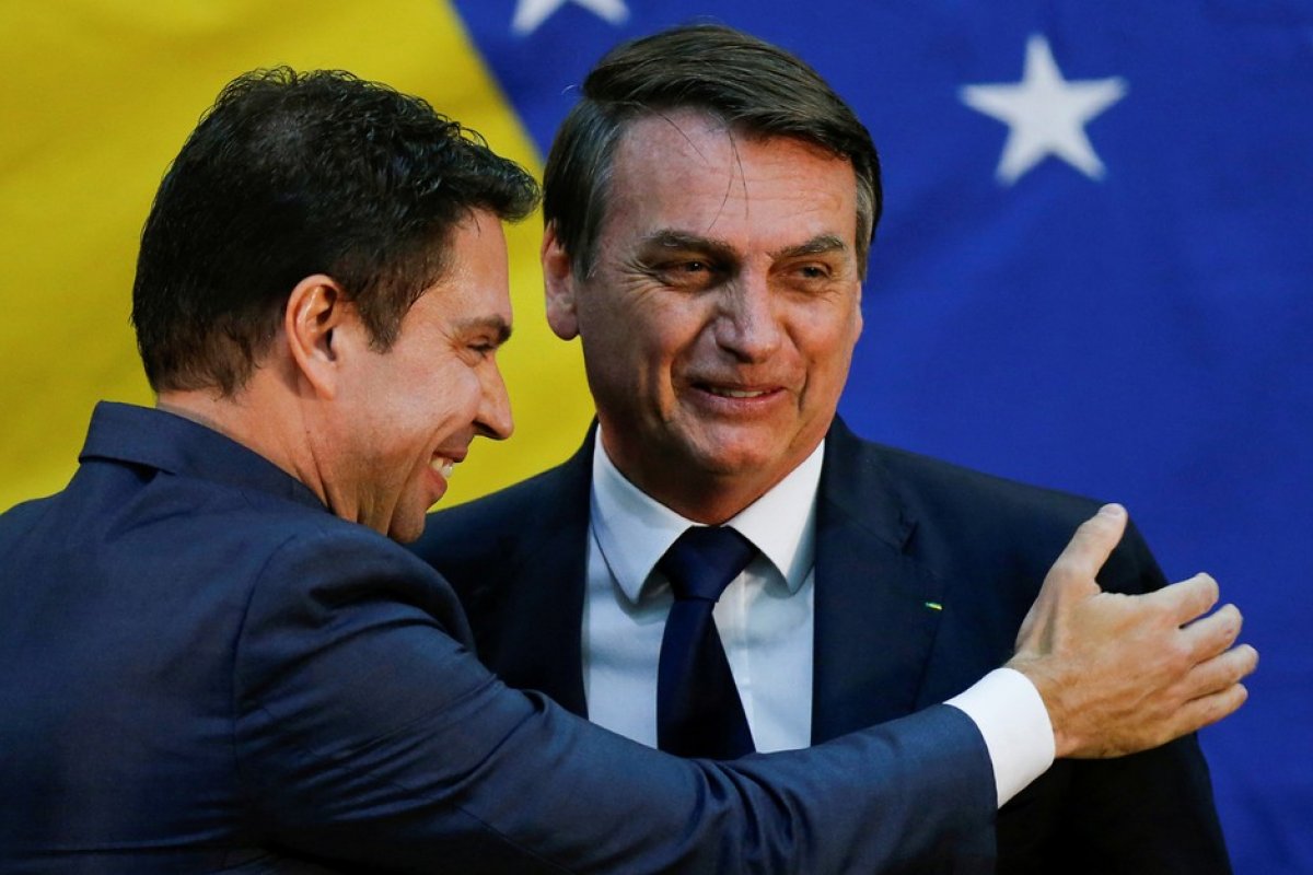Bolsonaro tornou sem efeito a nomeação de Ramagem para o cargo de diretor-geral da PF