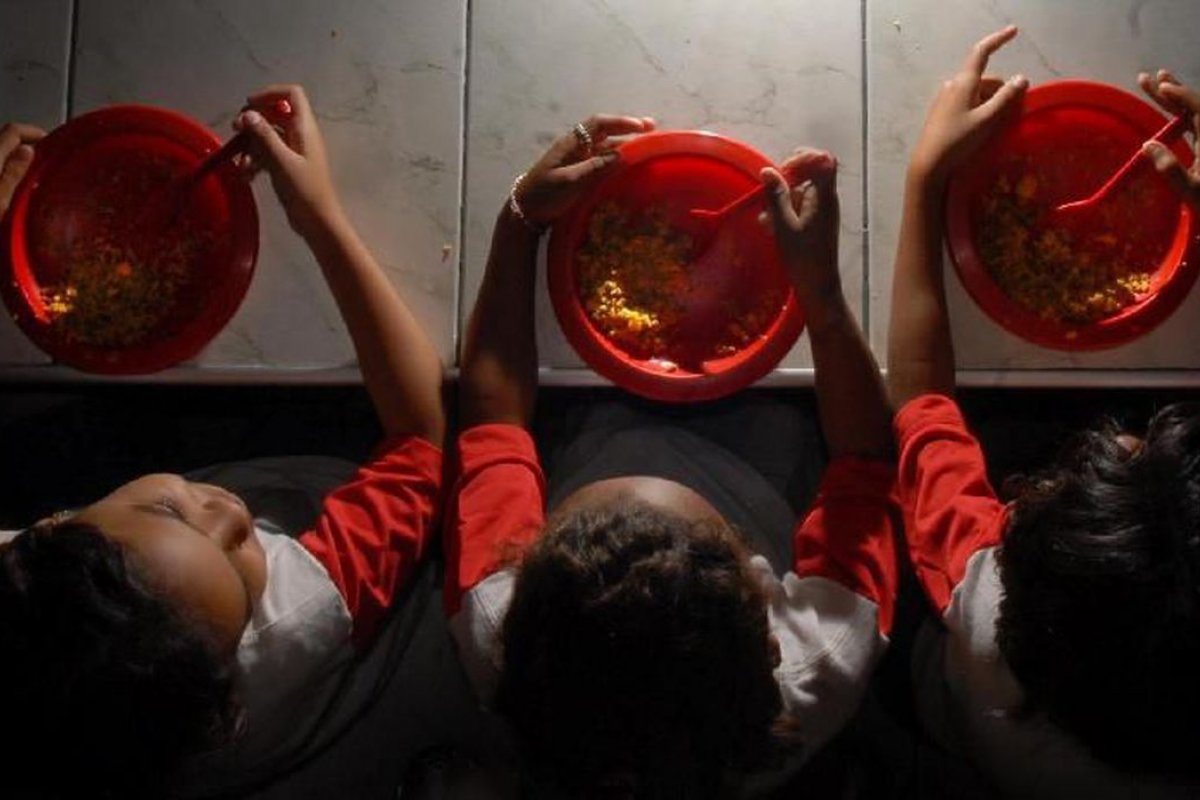 MEC libera R$ 364 milhões para kits de alimentação escolar em todo o país