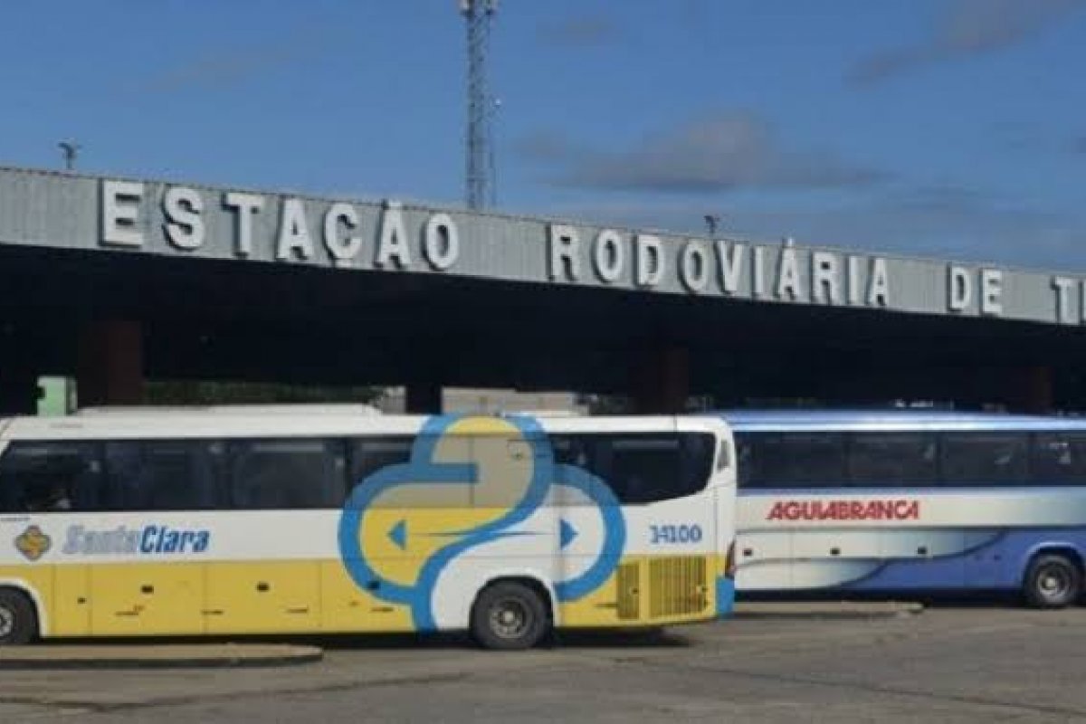 Suspensão do transporte intermunicipal atinge 100 cidades baianas