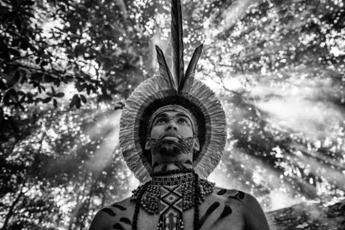 Fotográfo sorteia imagens para ajudar indígenas Pataxó durante pandemia do coronavírus