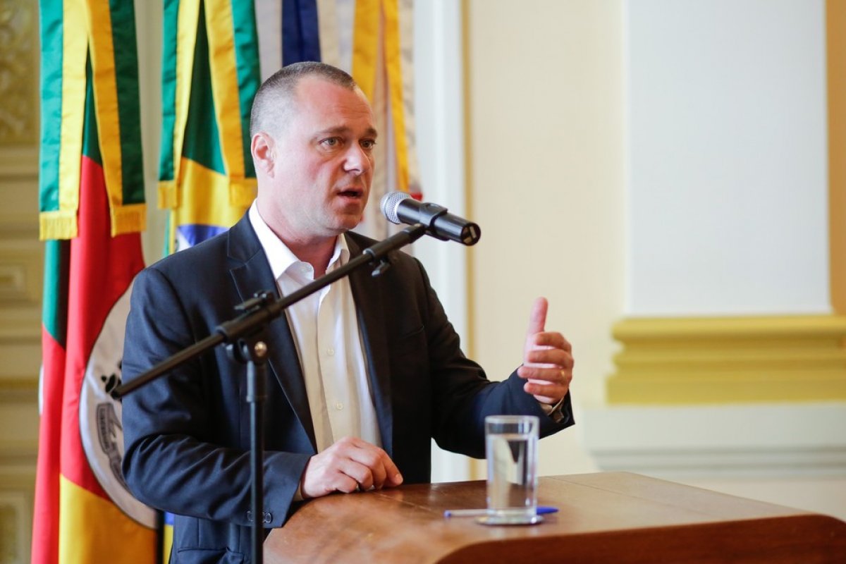 Governo exonera secretário de Atenção Primária à Saúde