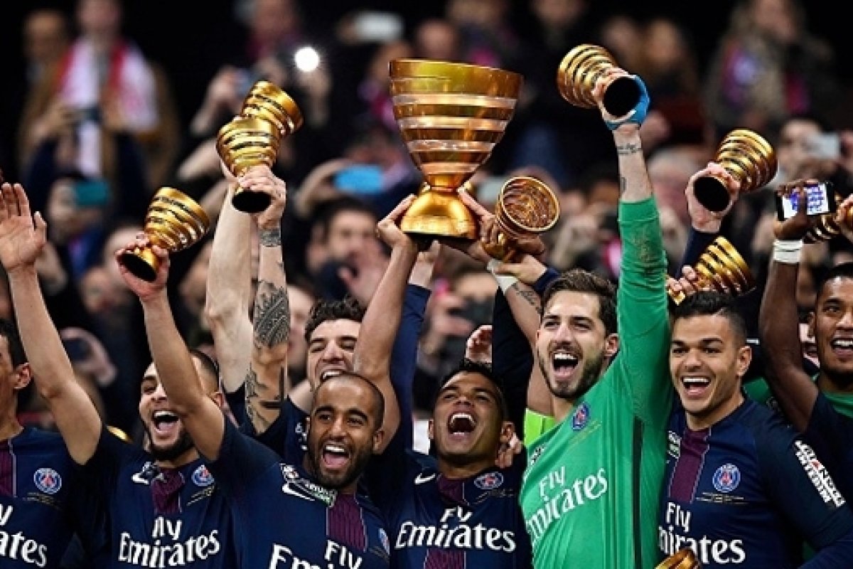 Liga de Futebol da França anuncia fim do campeonato e declara PSG como campeão da temporada