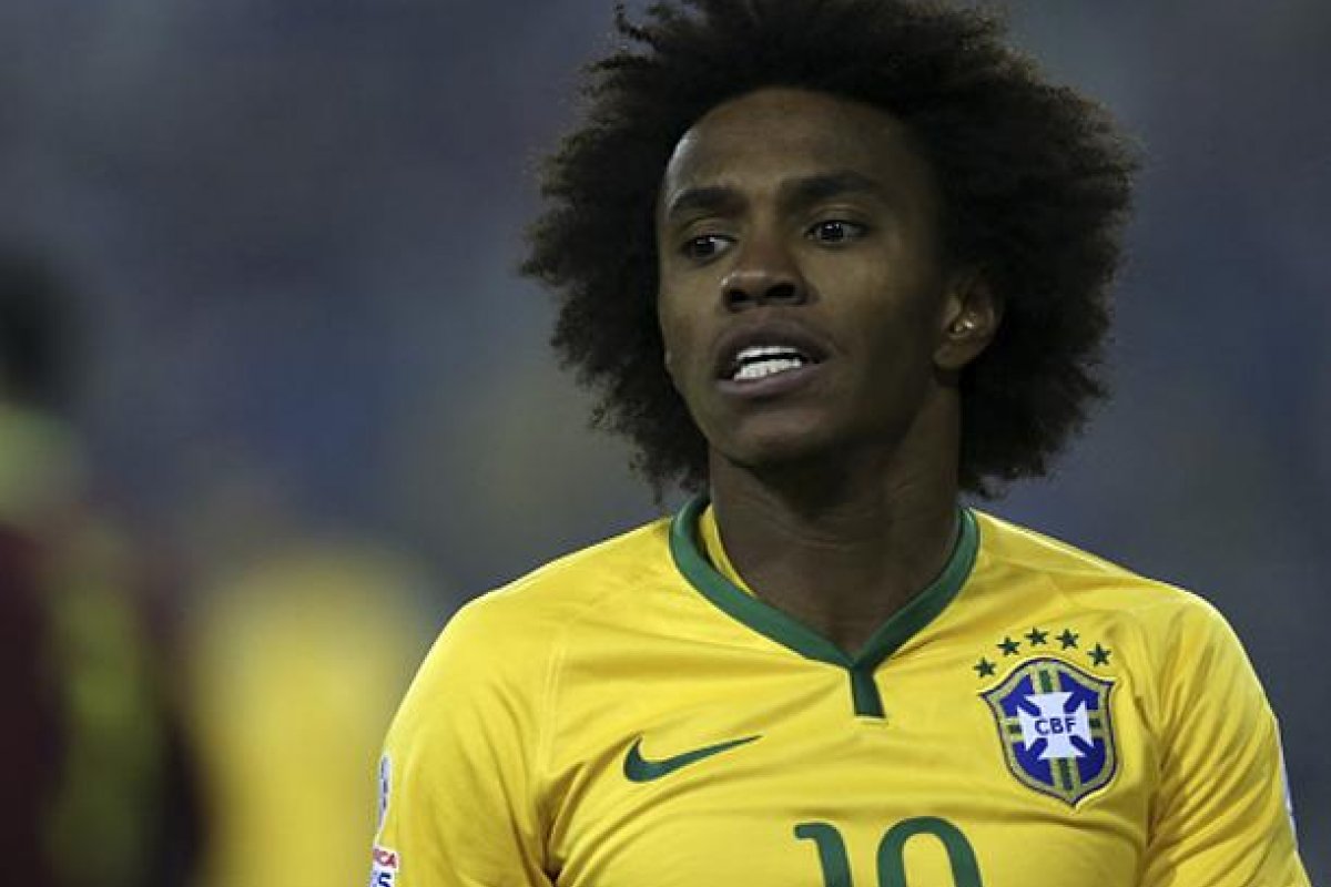 Com lesão na coxa, William está fora da final da Copa América