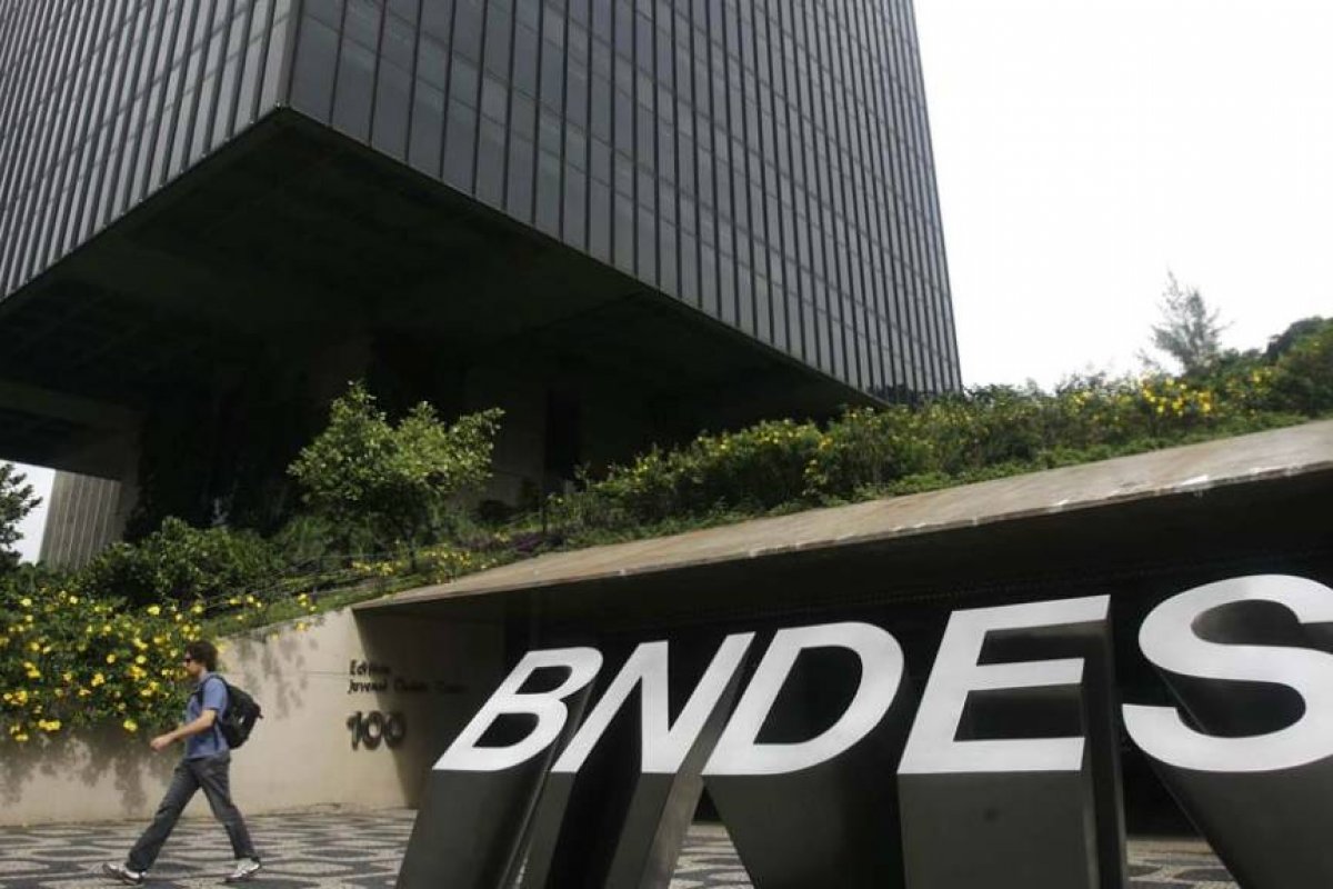 Conselho Monetário Nacional muda para 2021 o prazo de contratação de crédito com recursos do BNDES