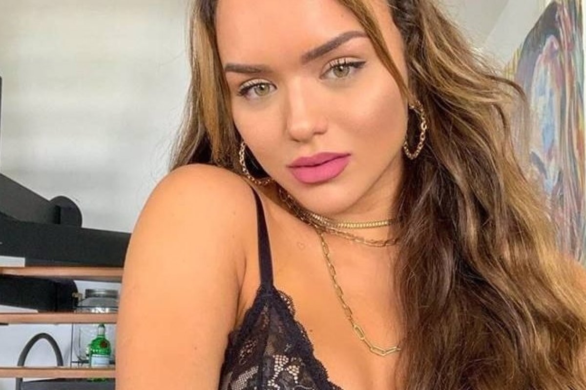 Antes de entrar no BBB 20, Rafa Kalimann fez curso de inteligência emocional