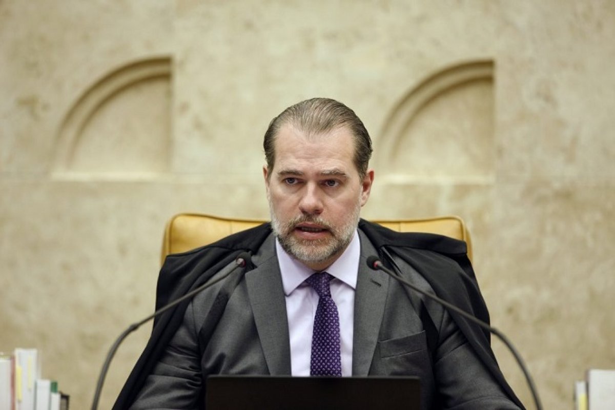 STF autoriza 'home office' para servidores até janeiro de 2021