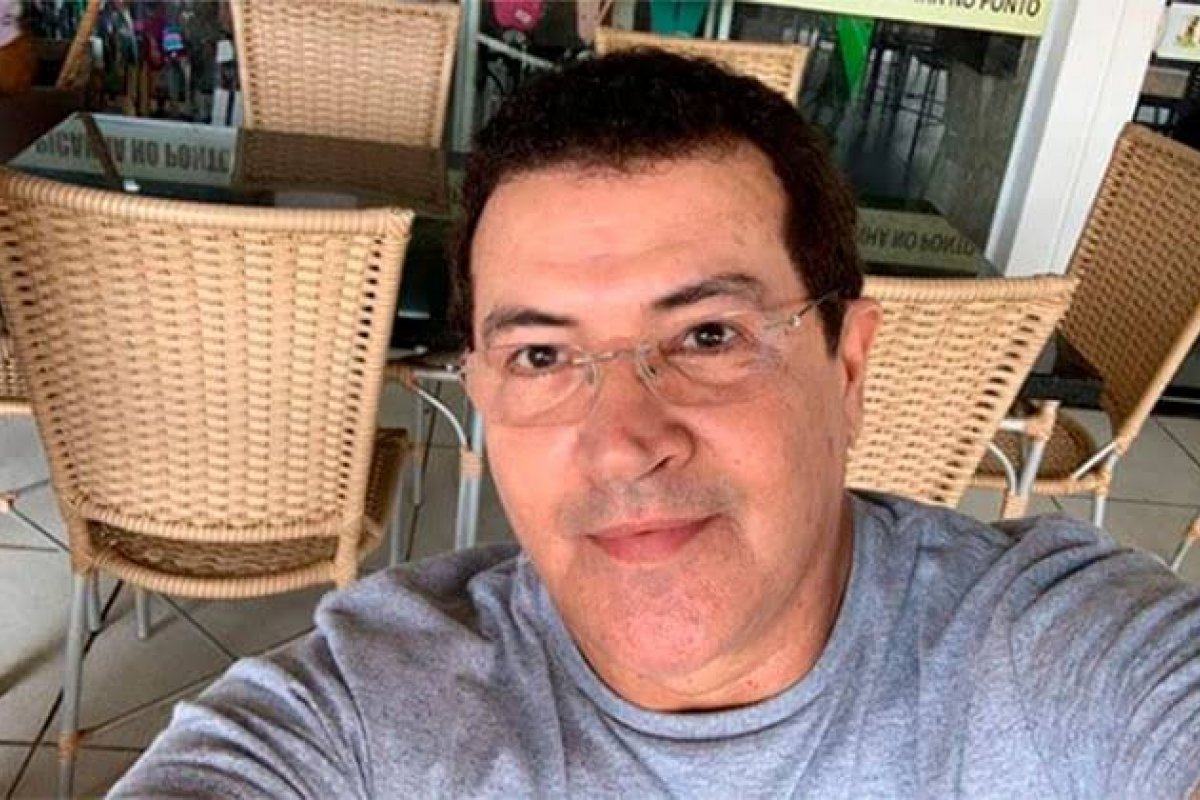 Beto Barbosa fará live para receber doações para músicos e bailarinos