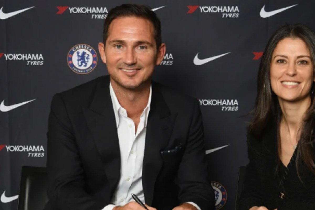 O retorno do ídolo: Chelsea anuncia Lampard como novo técnico