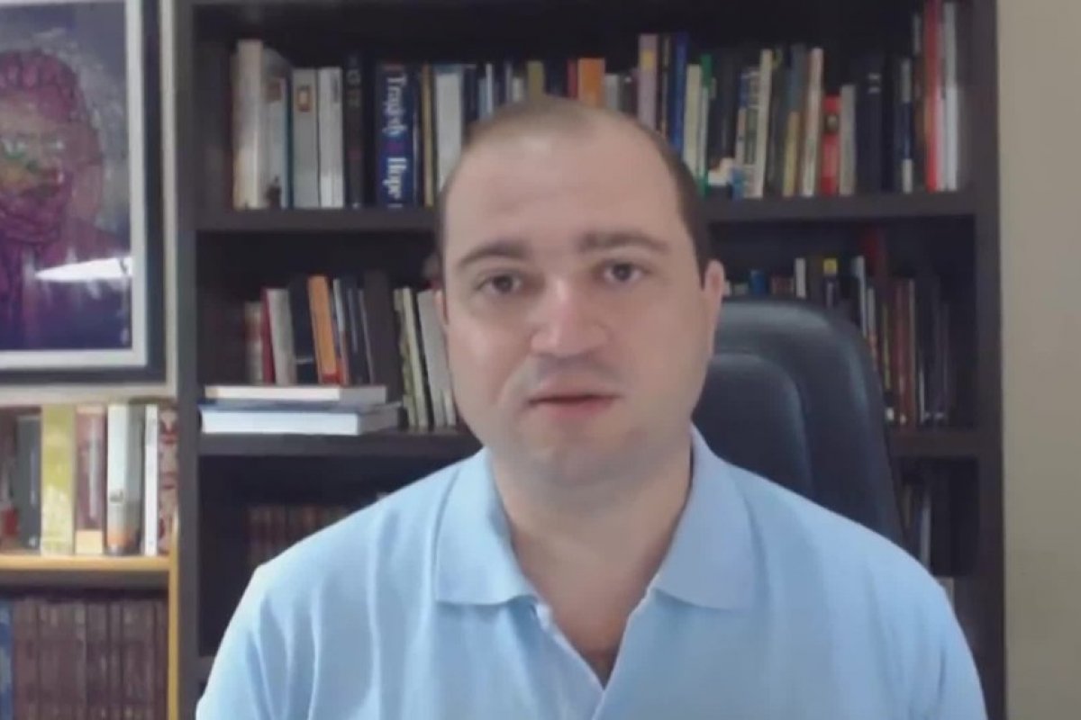 Maestro demitido por Regina Duarte volta a ser presidente da Funarte