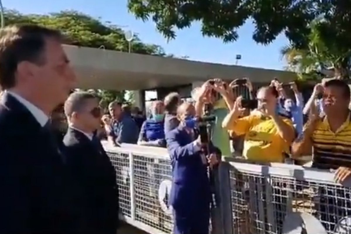 O PT tá arrasando a Bahia e Neto (DEM) está nesta mesma onda, diz baiano revoltado ao presidente Bolsonaro