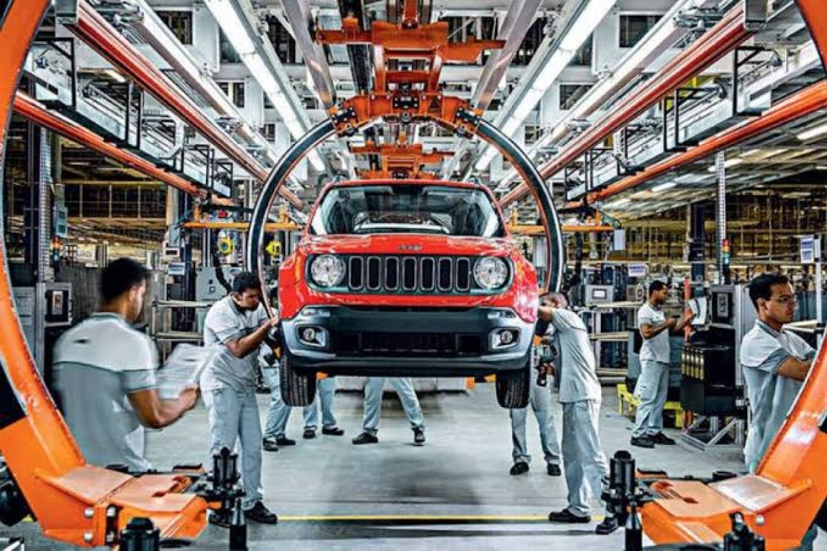 Fábrica da Jeep em Pernambuco será retomada dia 11