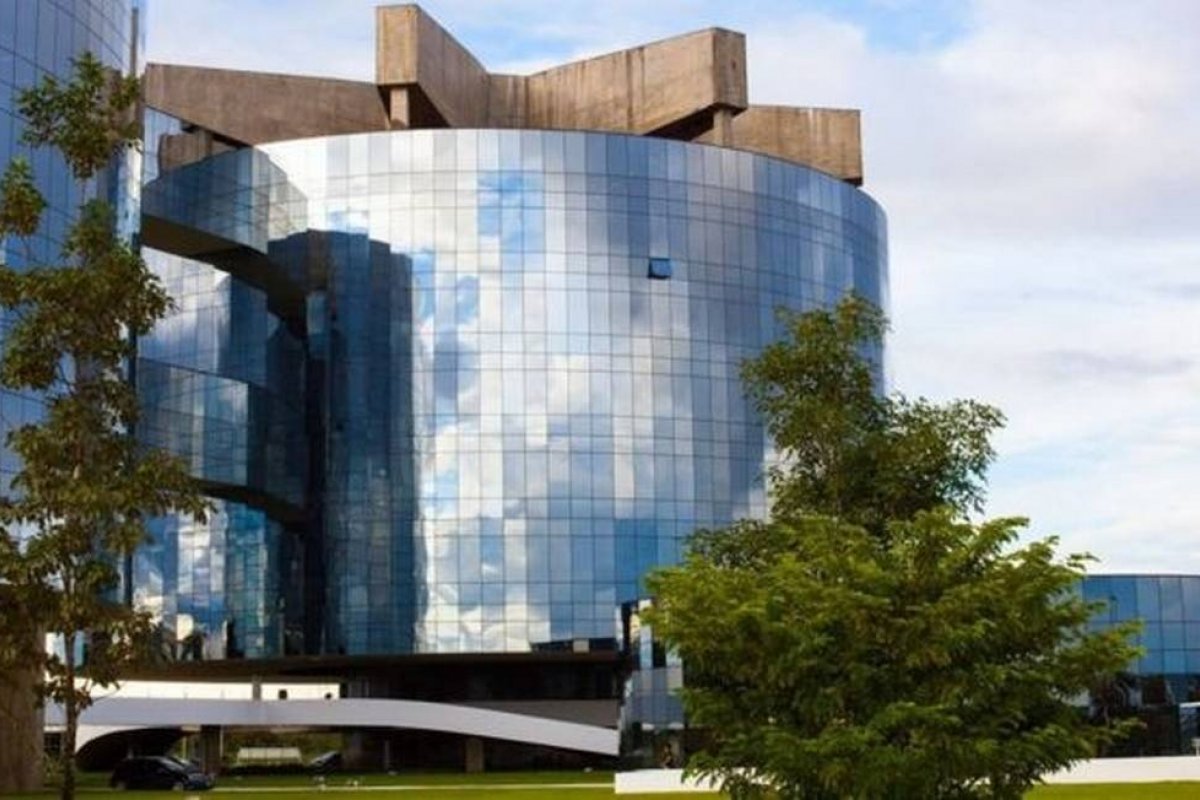 PGR irá investigar se há motivos indevidos na troca do comando da PF do RJ